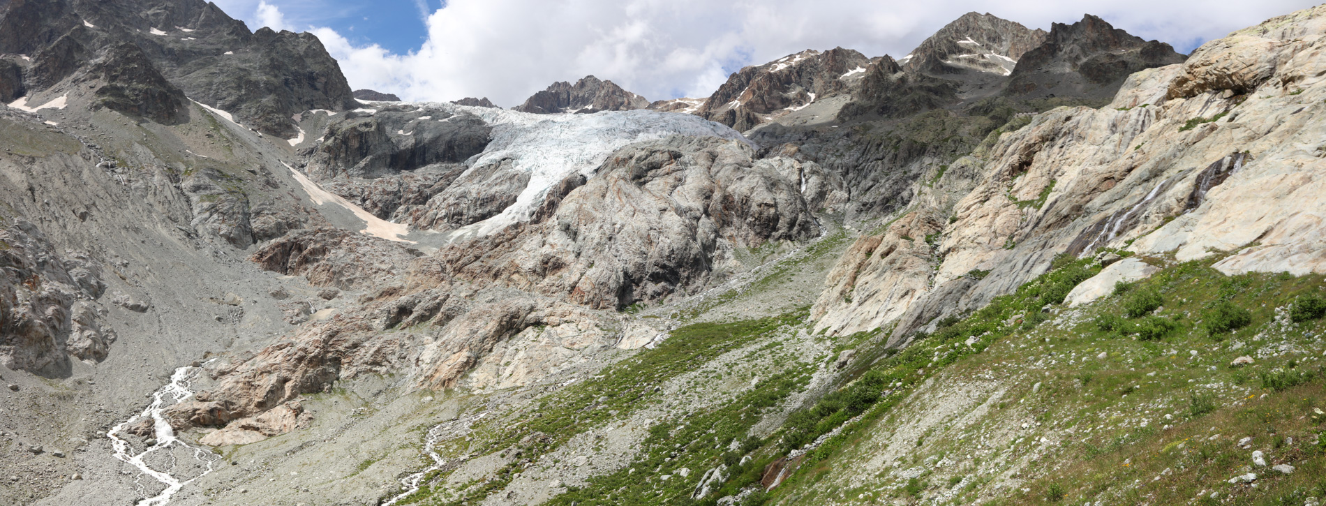 593A2076 Pano